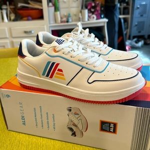 Aldi Gear Women’s Sneakers Size 9 New in Box